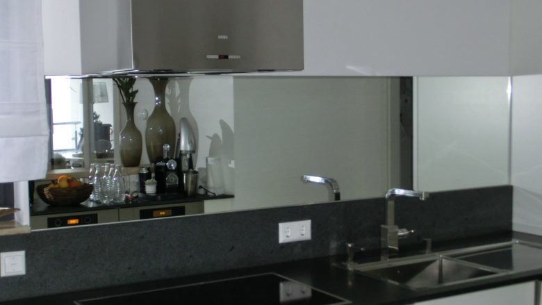 Küchenrückwand Spiegel klar PFOJEH – BRAUN Glas & Spiegelstudio